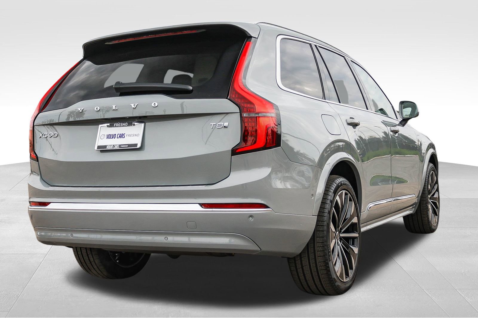 New 2026 Volvo XC90 T8 Ultra w/ Protection Package Premier AWD/4WD image 5