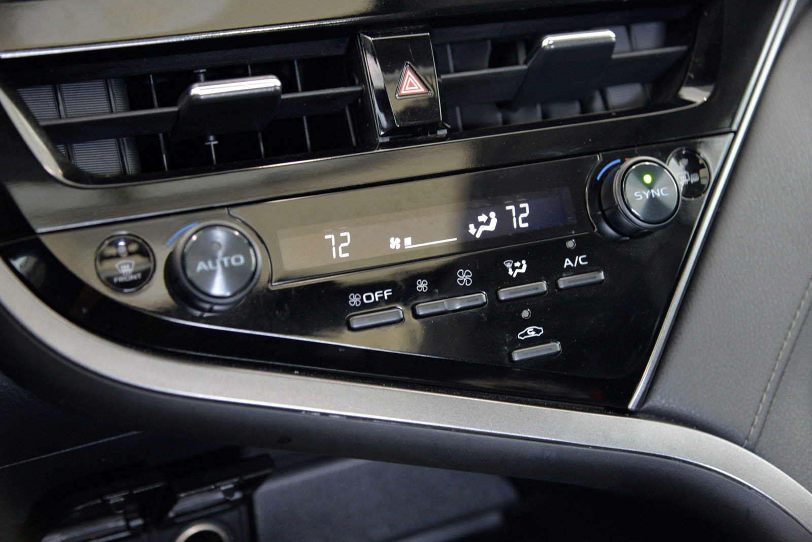 Used 2023 Toyota Camry XLE FWD image 18