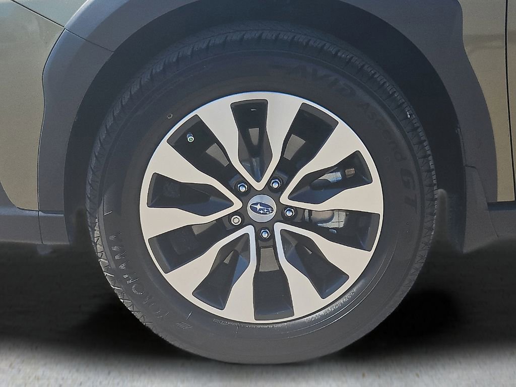 Used 2024 Subaru Outback Touring w/ Popular Package #2 image 12