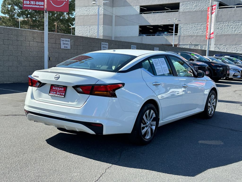 Used 2025 Nissan Altima 2.5 S FWD image 7