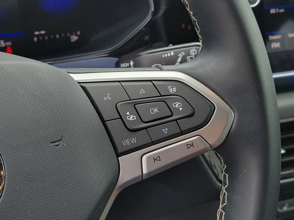 Used 2023 Volkswagen Taos SE image 30