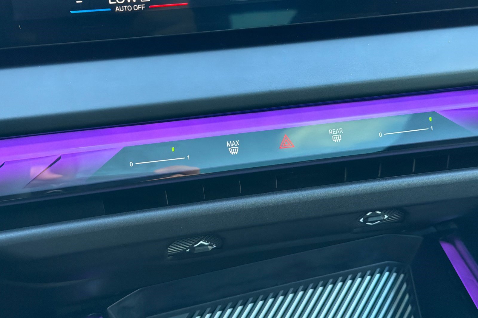 Used 2025 BMW X3 xDrive30i w/ Premium Package image 27