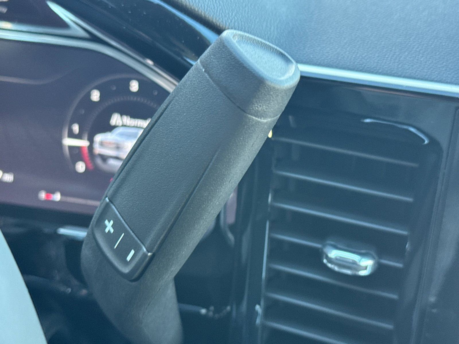 New 2026 GMC Sierra 1500 SLE image 23