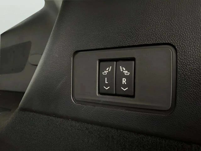 Used 2024 Cadillac XT6 Luxury AWD/4WD image 93