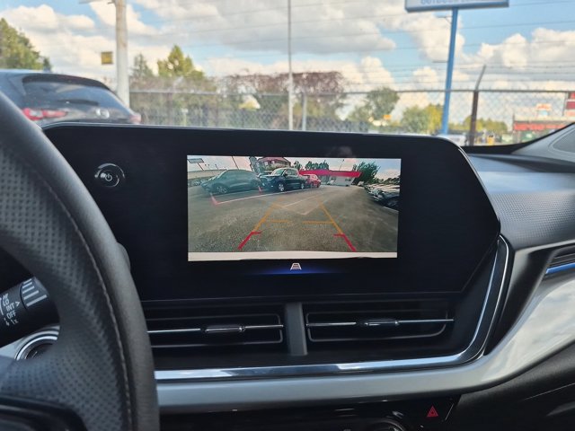 Used 2026 Chevrolet Trax LT FWD image 14