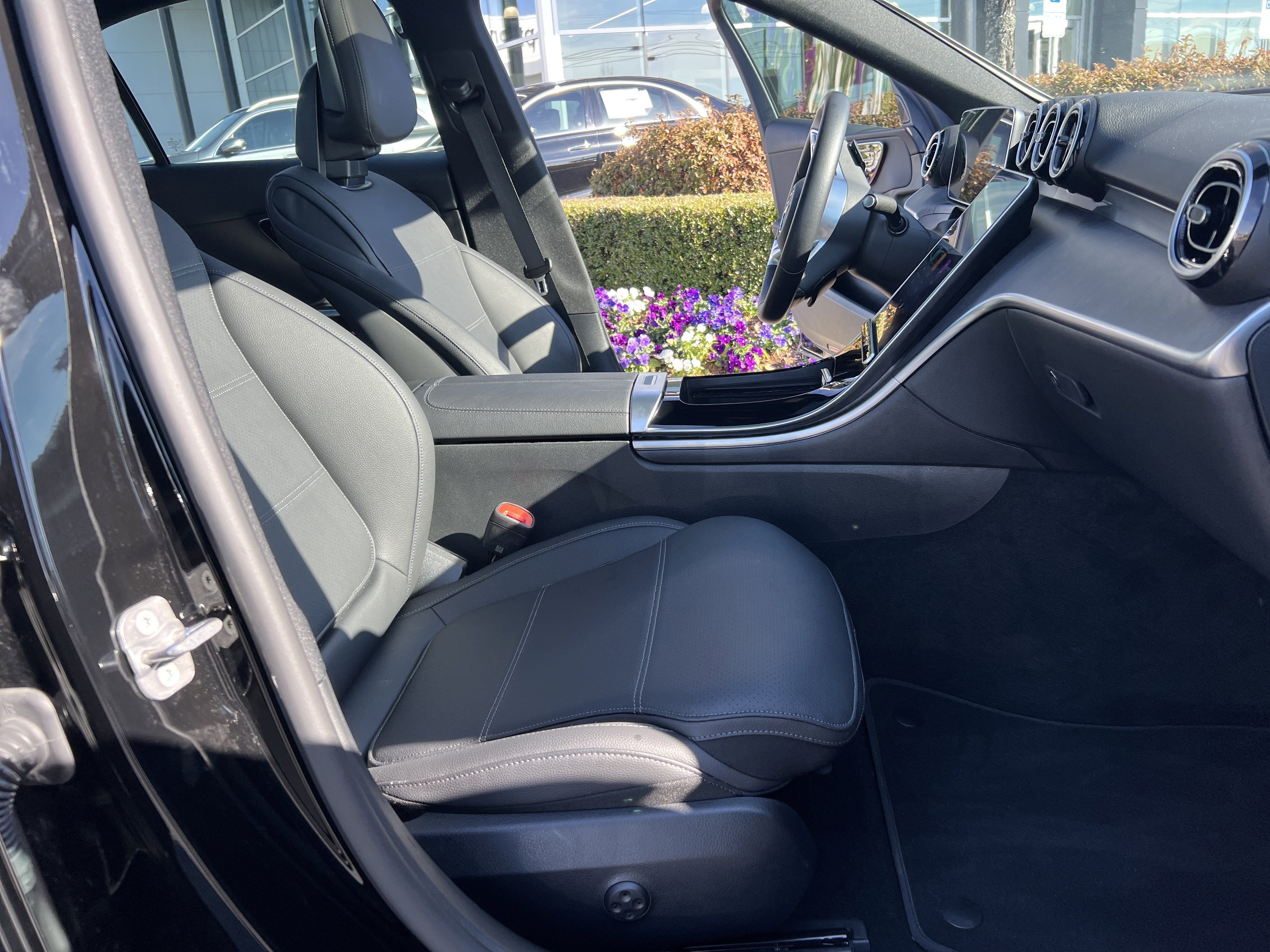 Certified 2025 Mercedes-Benz C 300 Sedan image 35