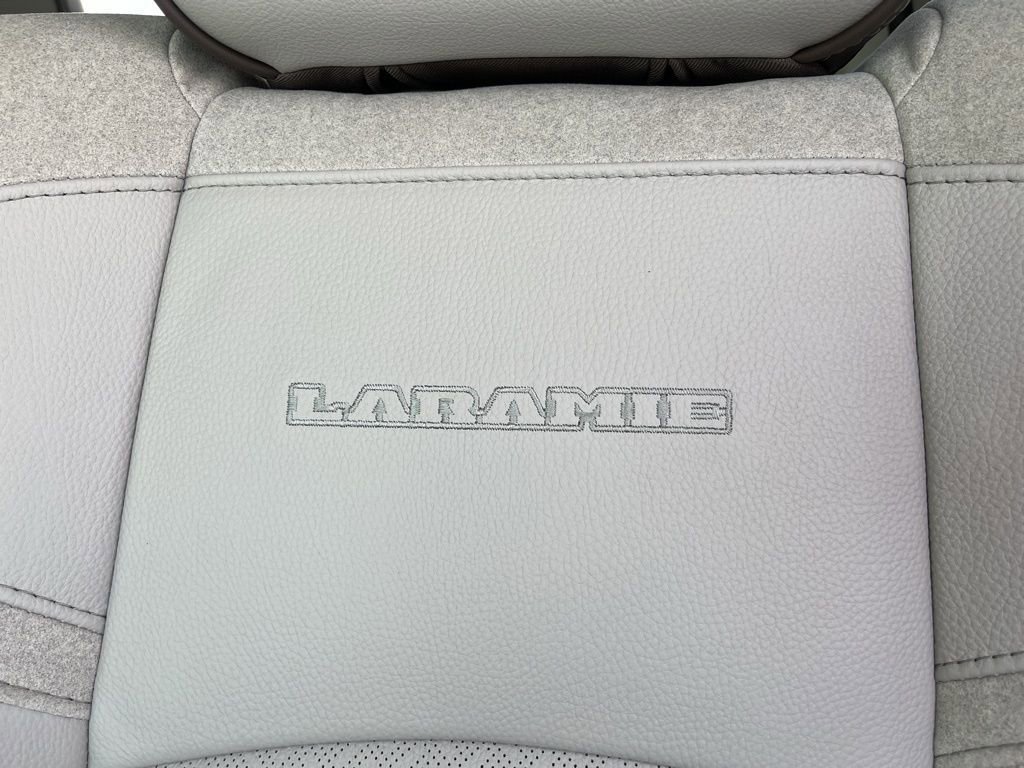 New 2026 RAM 2500 Laramie AWD/4WD image 31