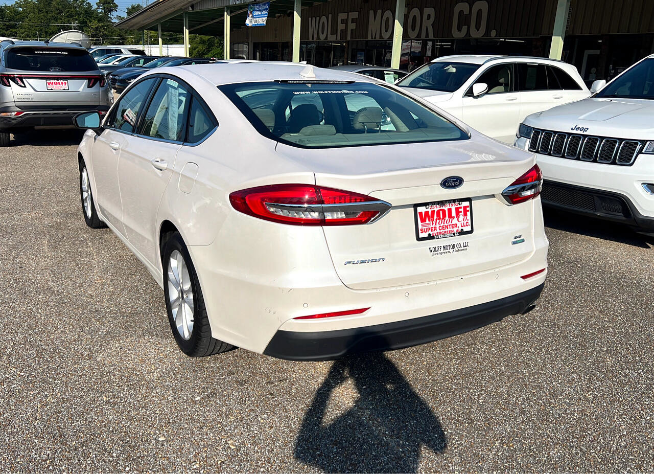 Used 2020 Ford Fusion SE image 8