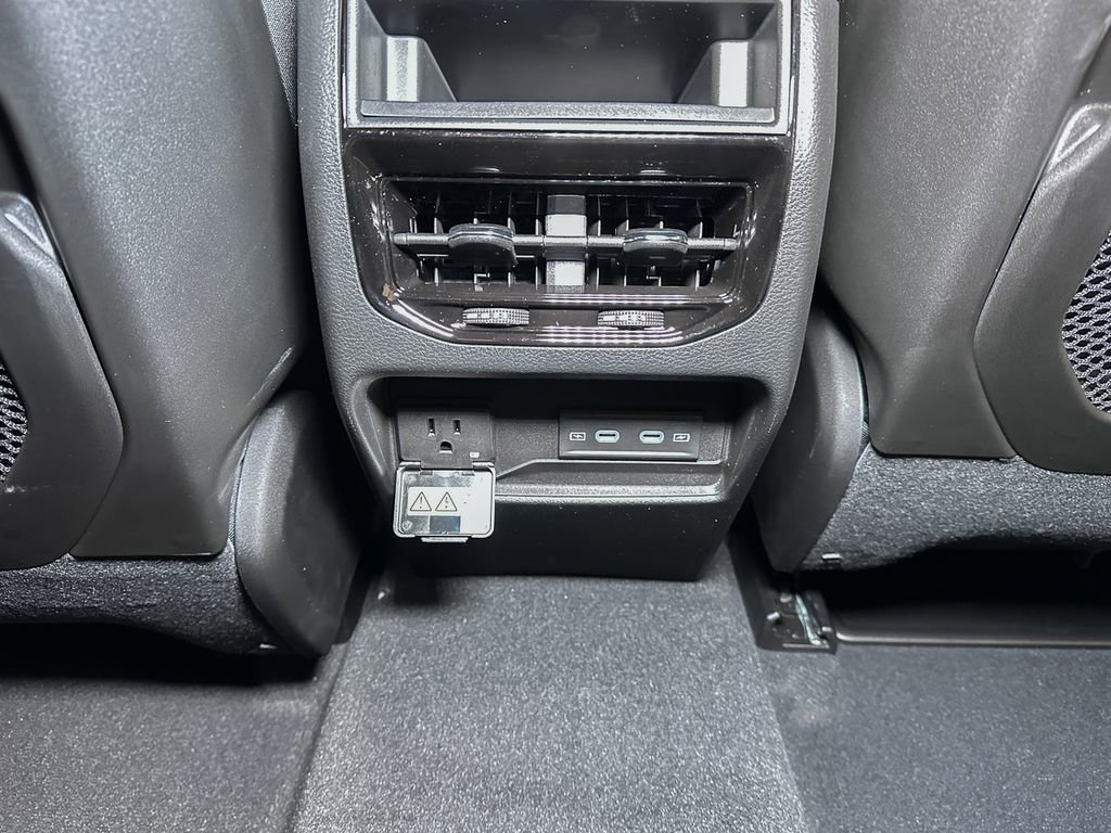 New 2026 Jeep Grand Cherokee Altitude image 23