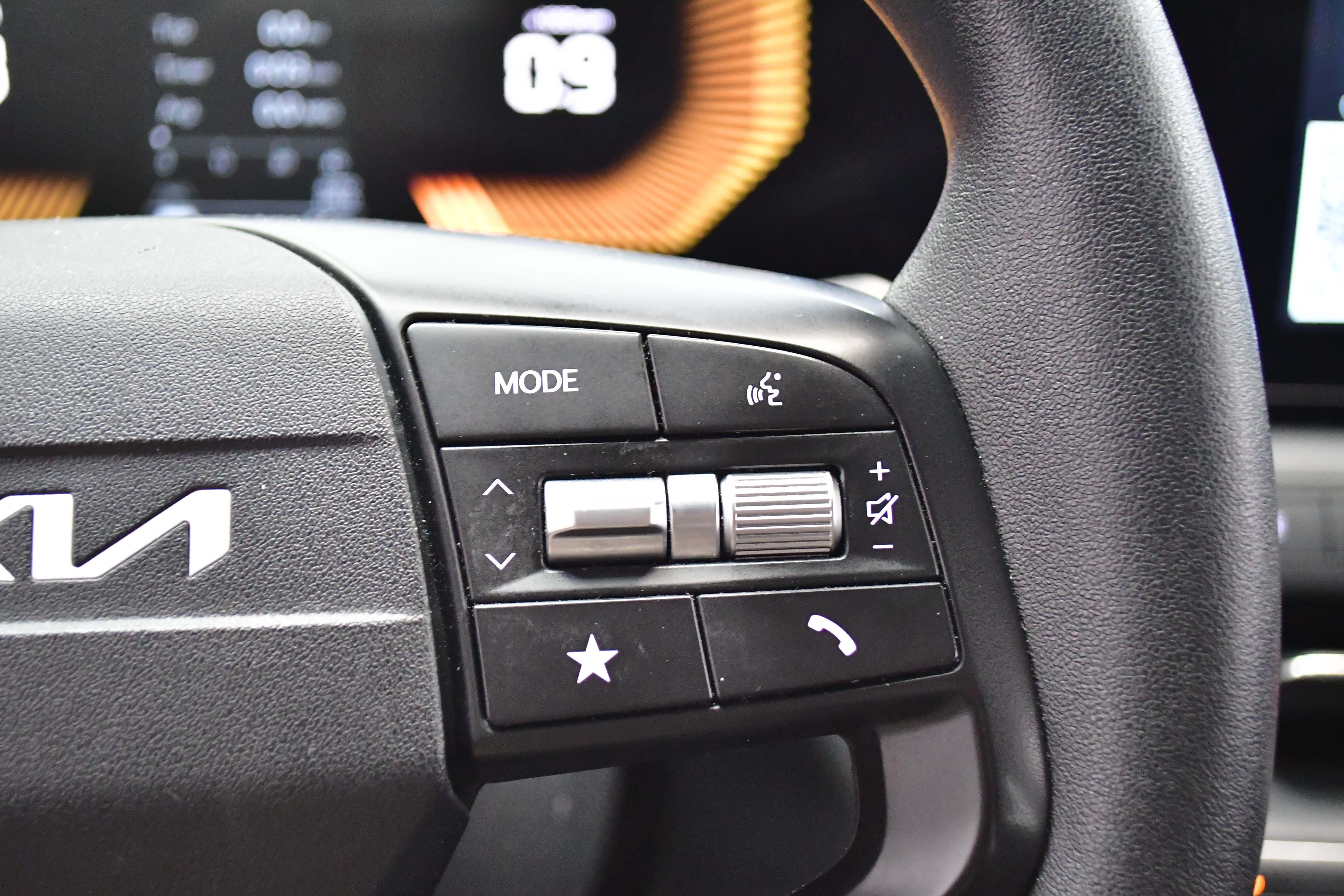 Used 2025 Kia K4 FWD image 21
