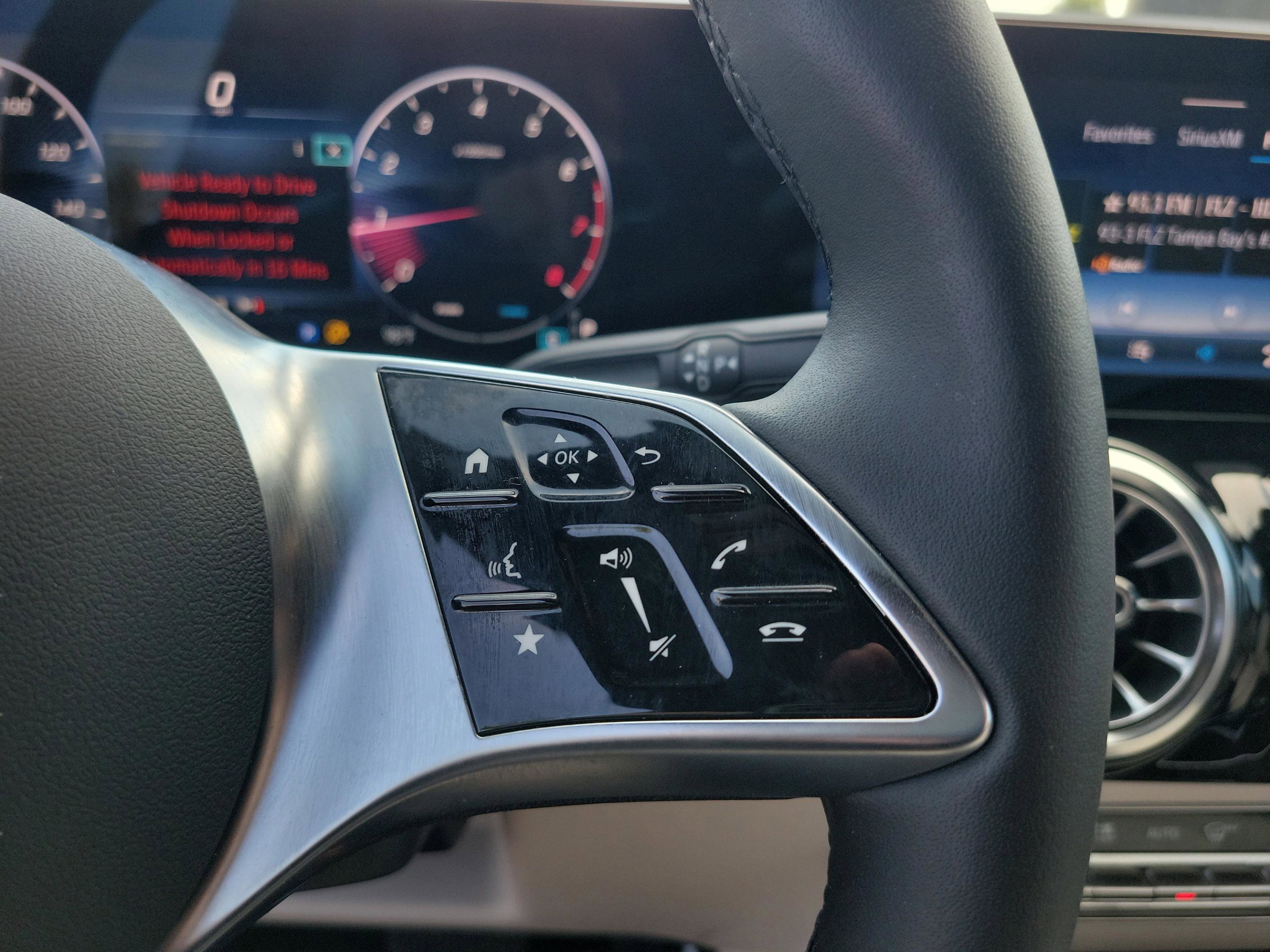 Certified 2025 Mercedes-Benz GLA 250 4MATIC image 28