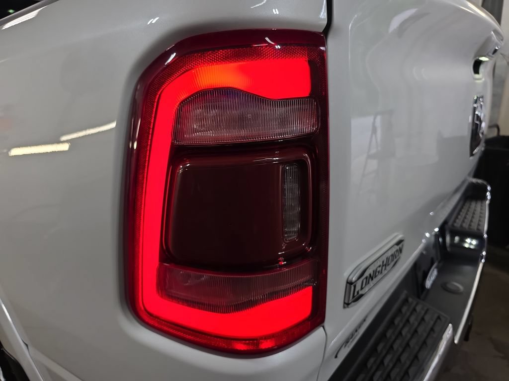 Used 2022 RAM 1500 Limited AWD/4WD image 36