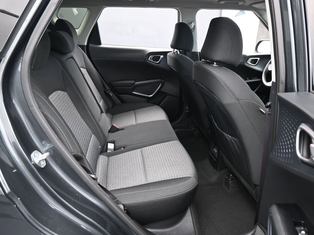 Used 2023 Kia Soul EX image 35