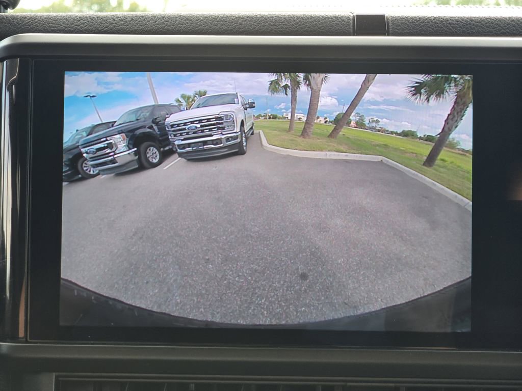 Used 2024 Jeep Wrangler Willys AWD/4WD image 22