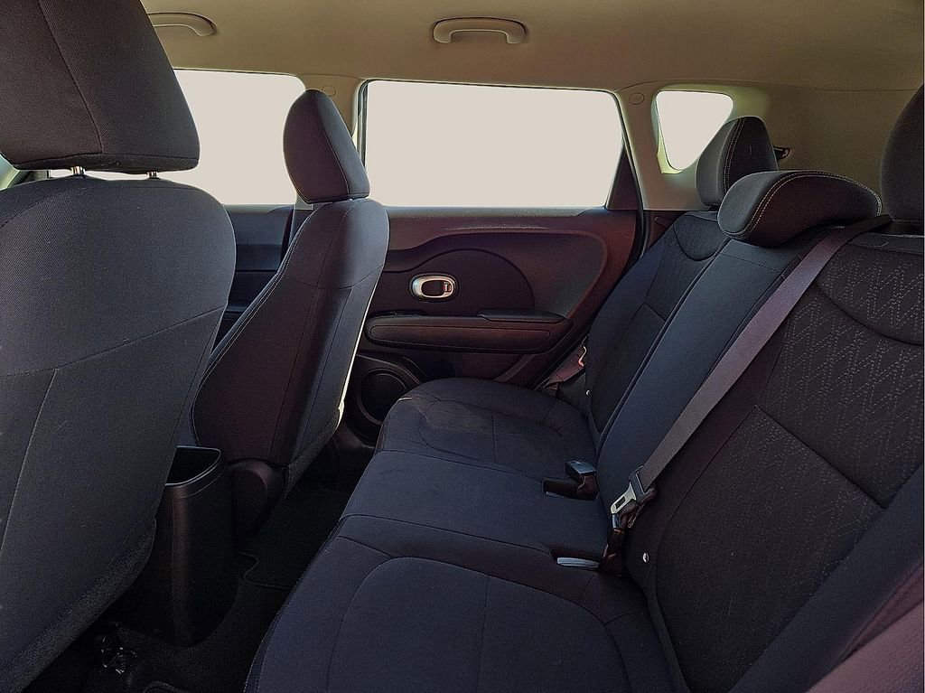 Used 2015 Kia Soul image 9