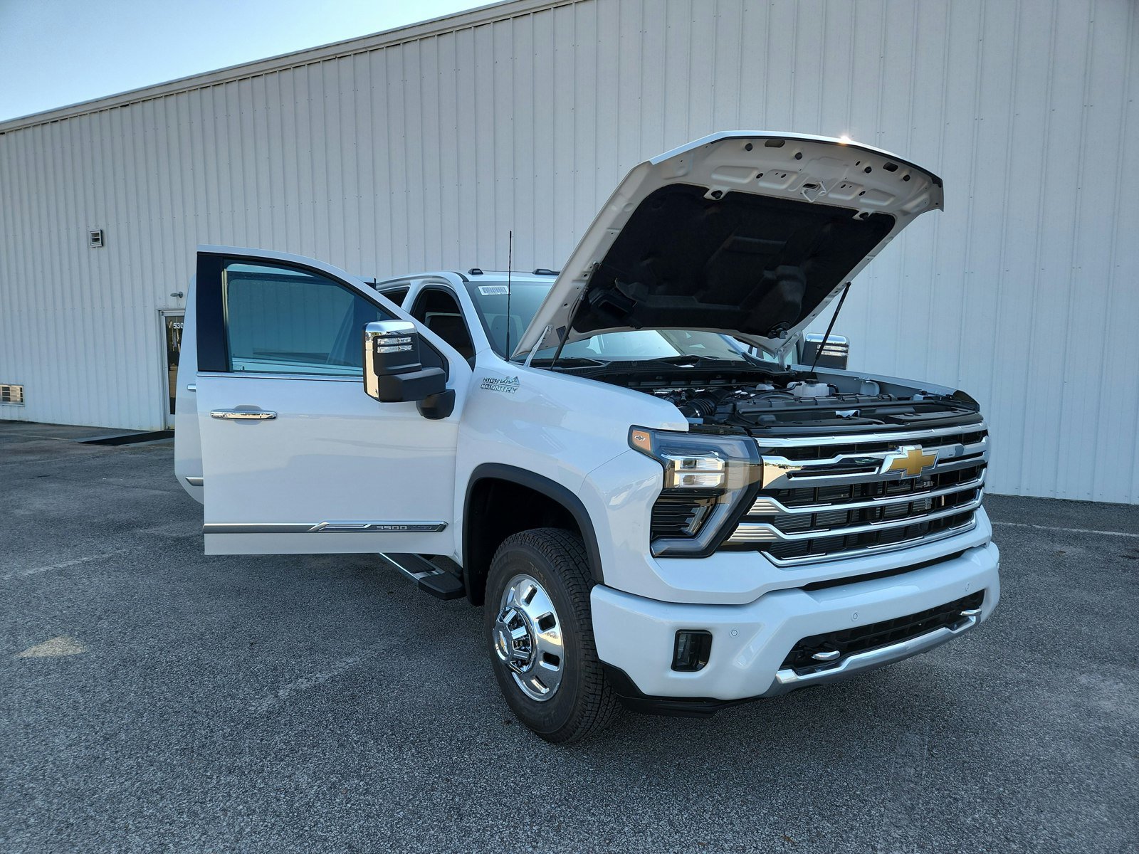 New 2026 Chevrolet Silverado 3500 High Country w/ High Country Premium Package AWD/4WD image 30