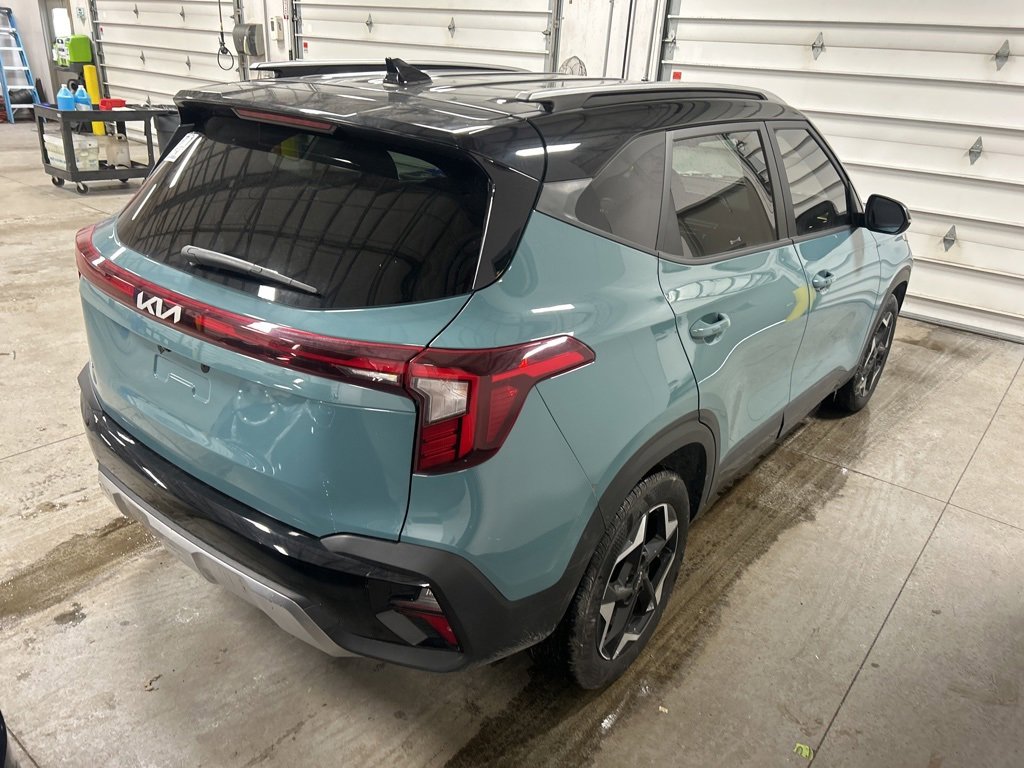 Used 2025 Kia Seltos S image 4