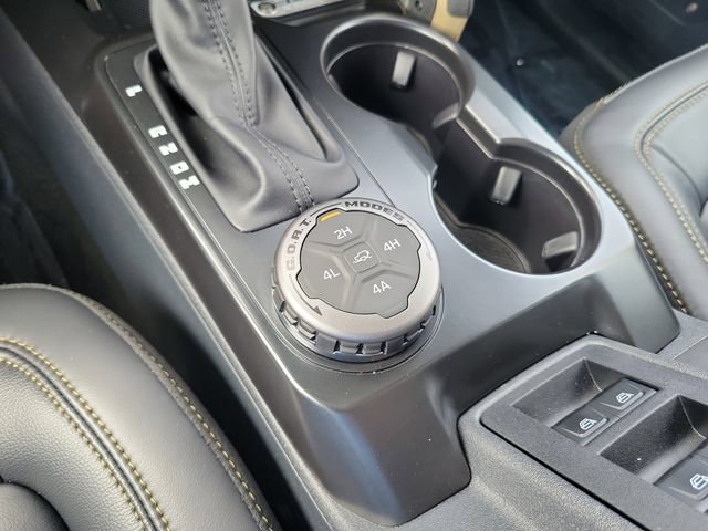 Used 2025 Ford Bronco Badlands AWD/4WD image 24