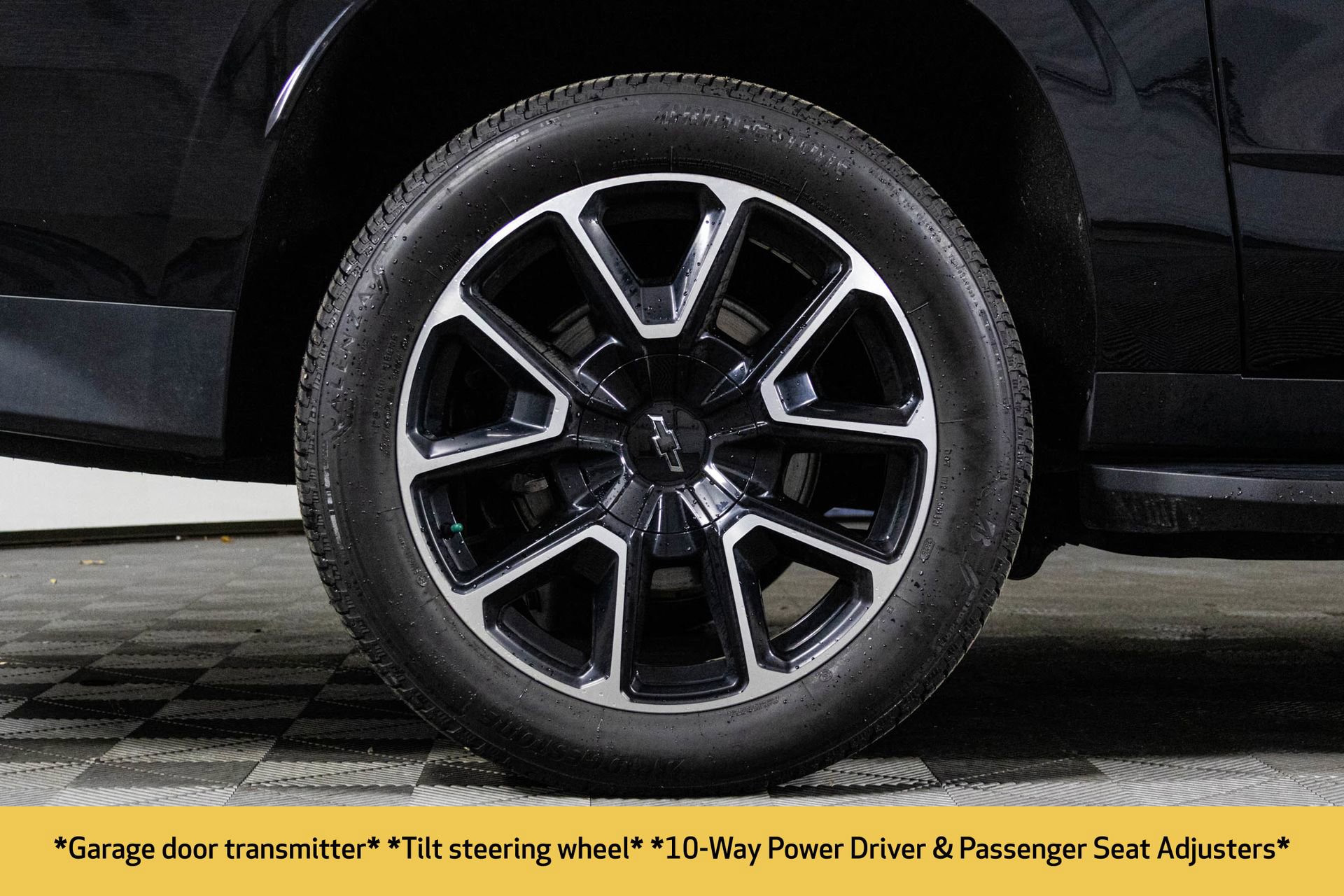 Used 2023 Chevrolet Suburban RST w/ Luxury Package image 46