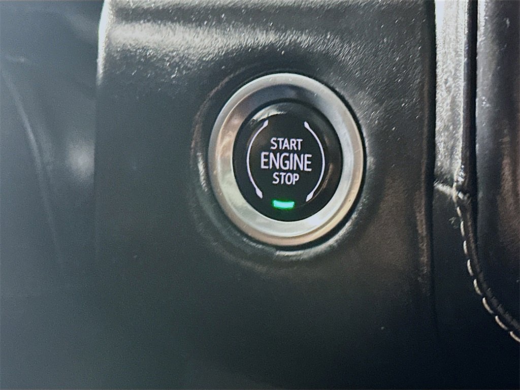 Used 2023 GMC Yukon Denali Ultimate image 28