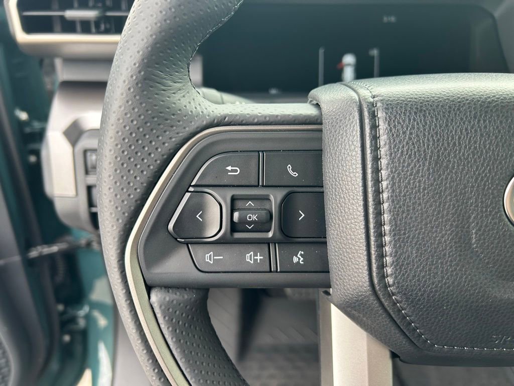 Used 2026 Toyota 4Runner TRD Off-Road image 13