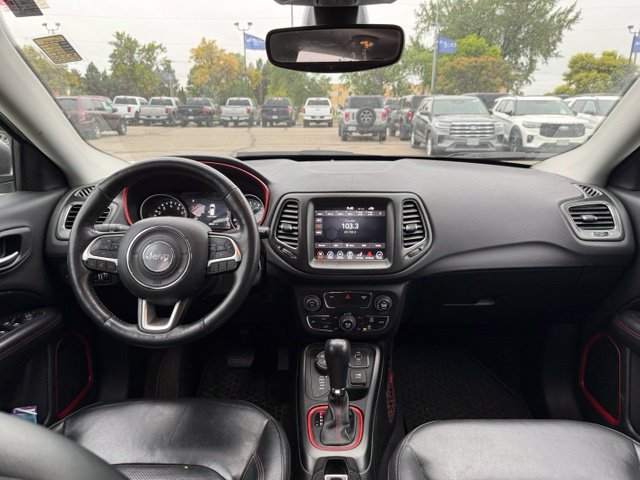 Used 2018 Jeep Compass Trailhawk w/ Leather Interior Group AWD/4WD image 2