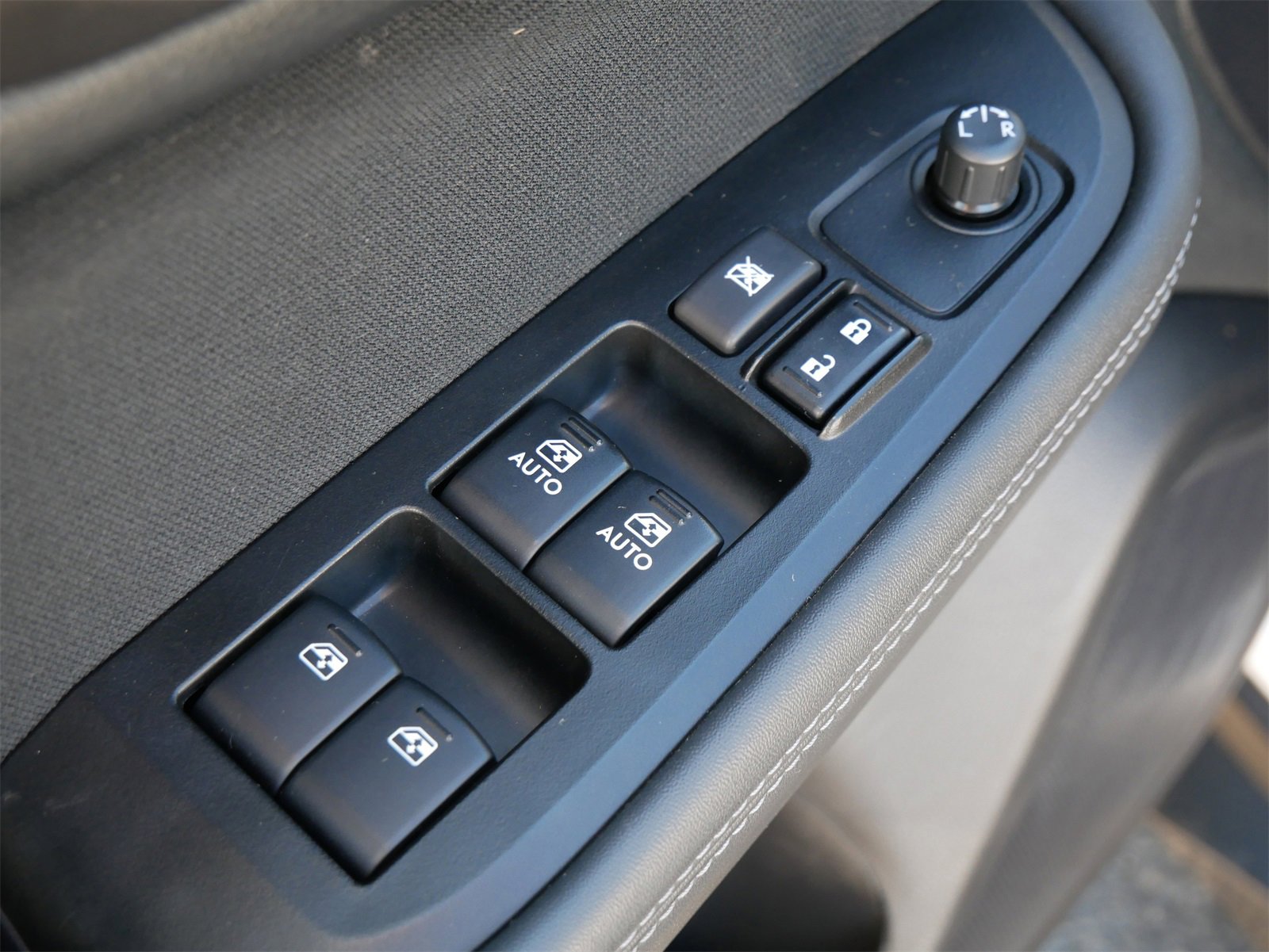 Used 2019 Subaru Outback 2.5i Premium image 14