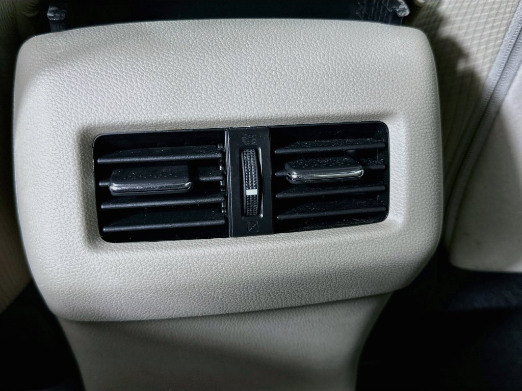 Used 2016 Honda Accord EX image 29