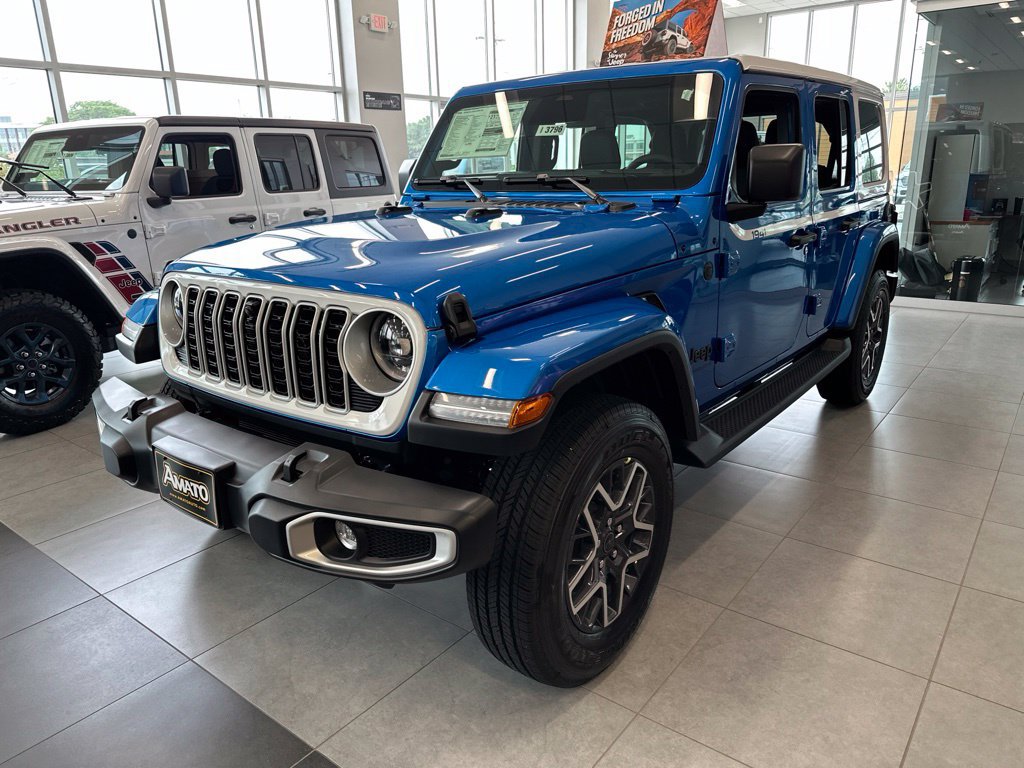 New 2026 Jeep Wrangler Unlimited Sahara w/ Whitecap Package AWD/4WD image 2