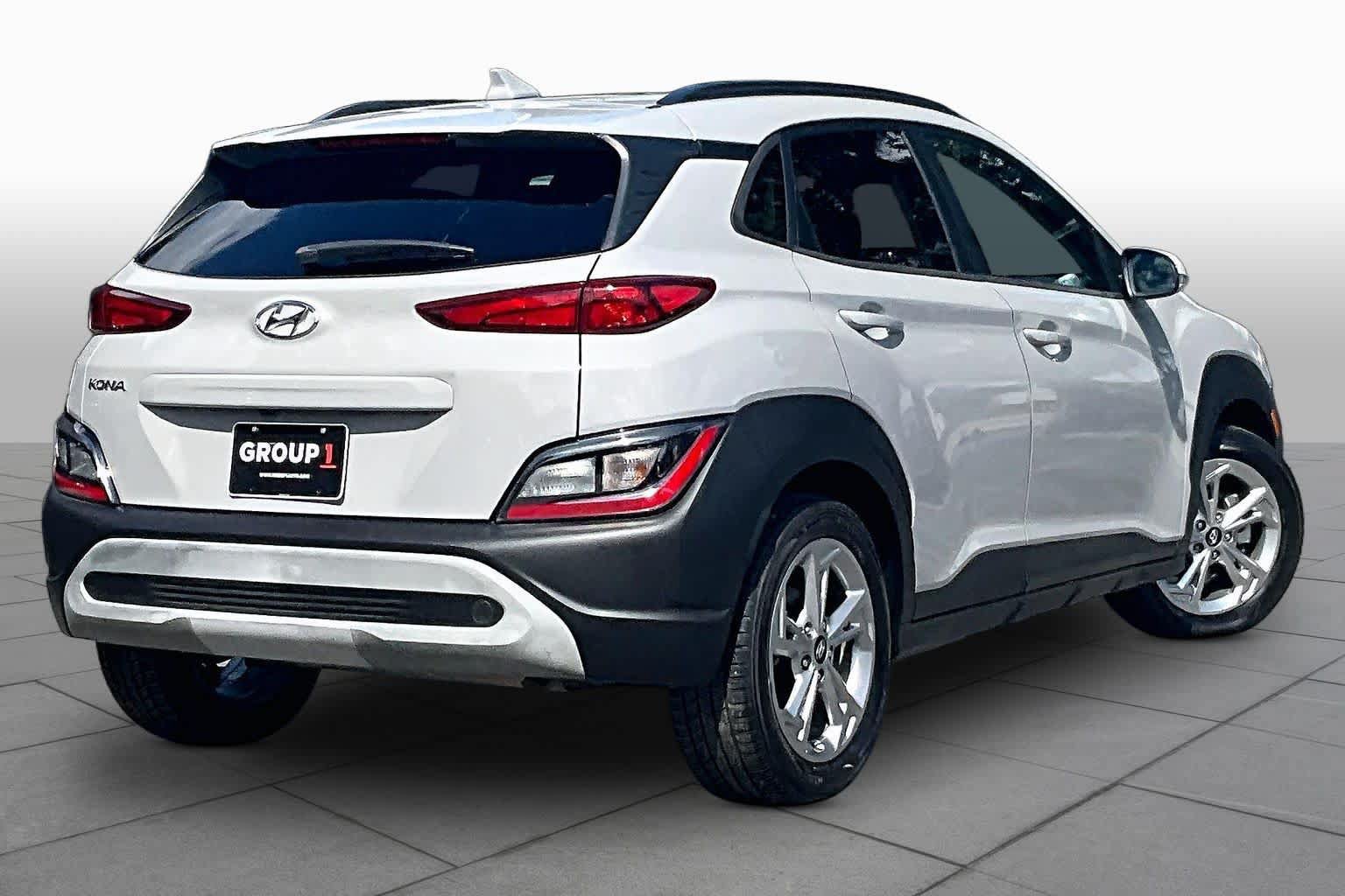 Used 2022 Hyundai Kona SEL w/ Convenience Package FWD image 13