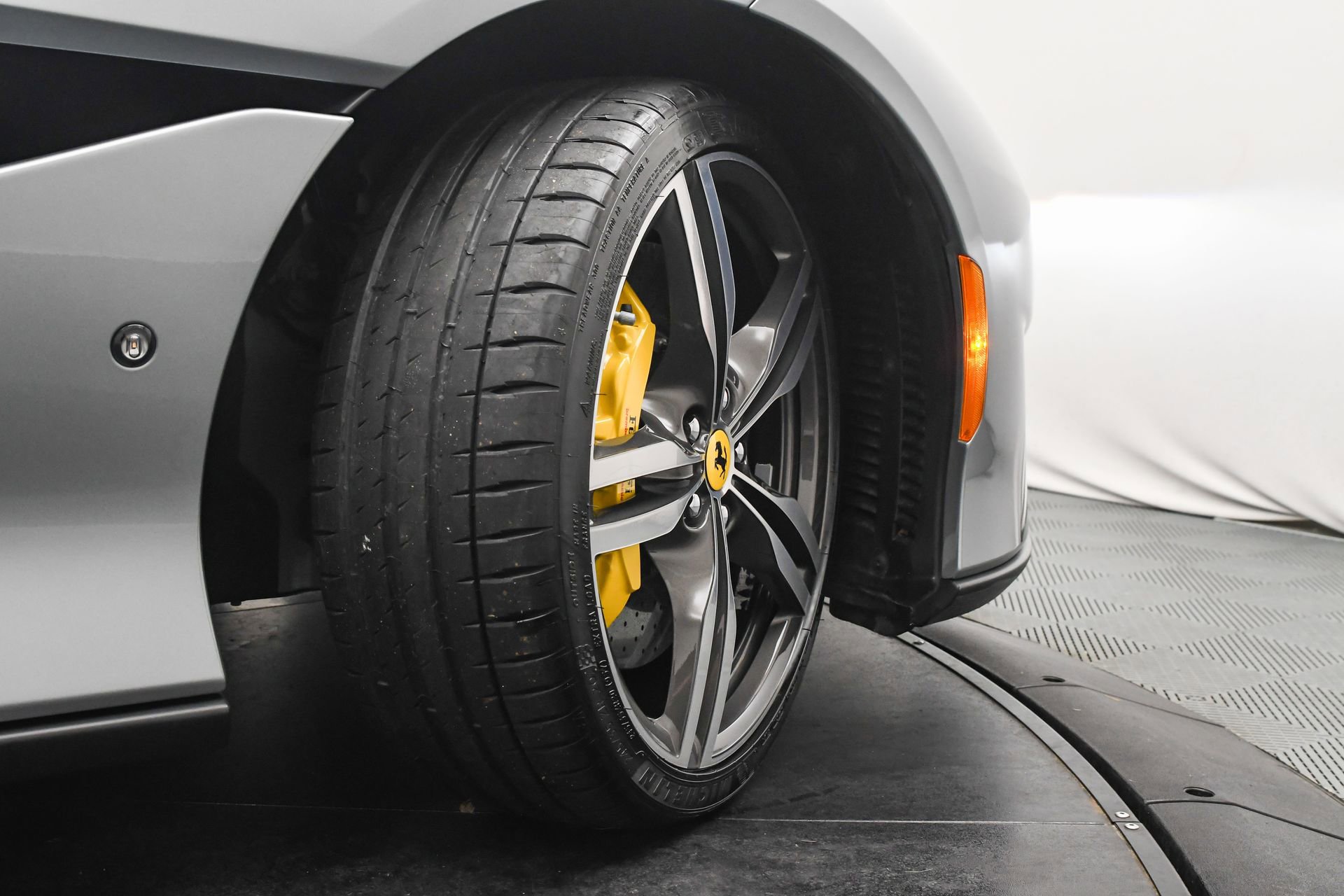 Used 2019 Ferrari Portofino image 38