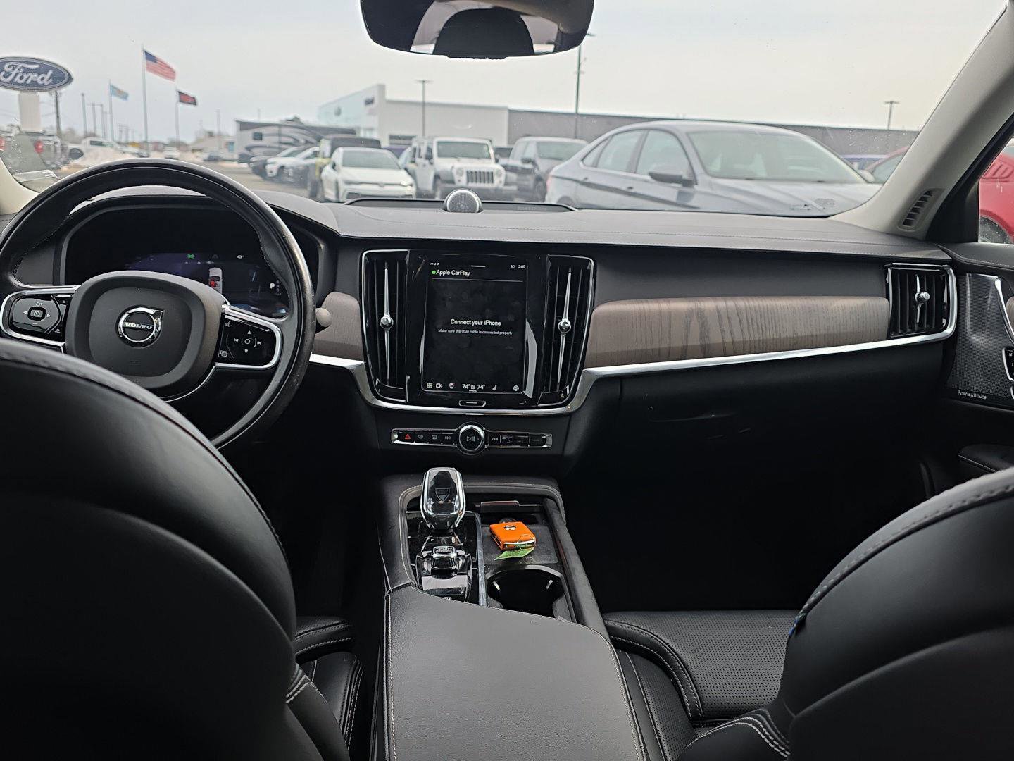 Used 2022 Volvo S90 B6 Inscription w/ Advanced Package image 35