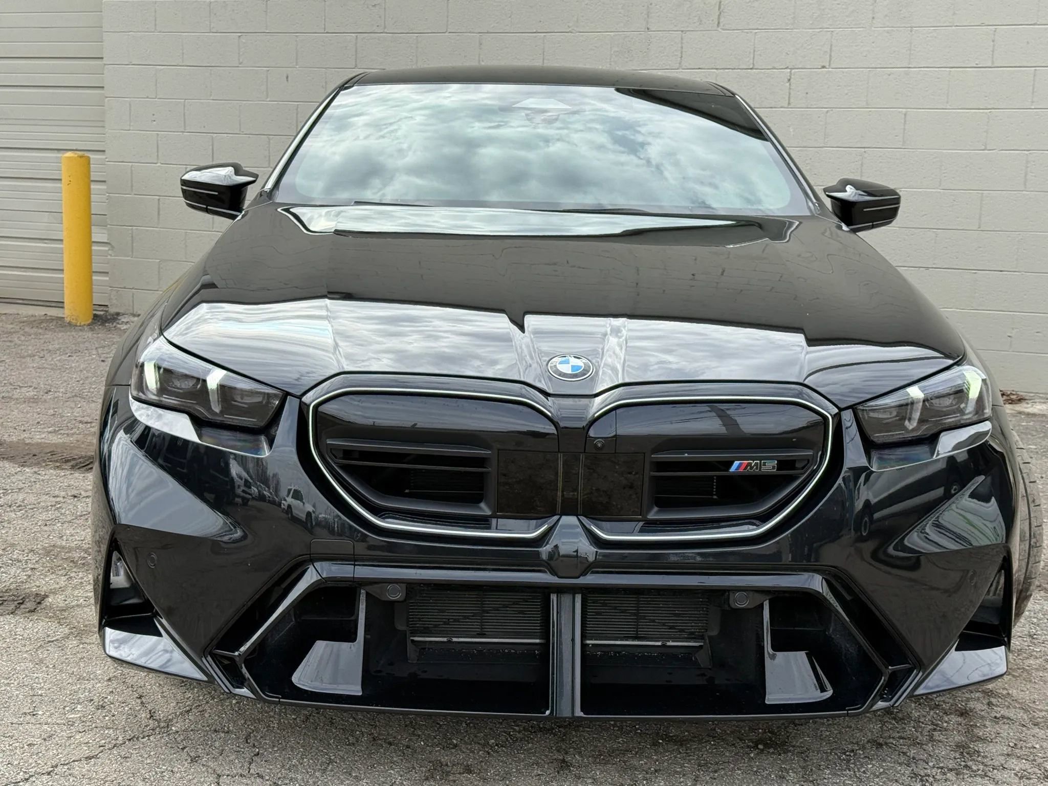 Used 2025 BMW M5 Sedan 4D w/ Executive Package image 33