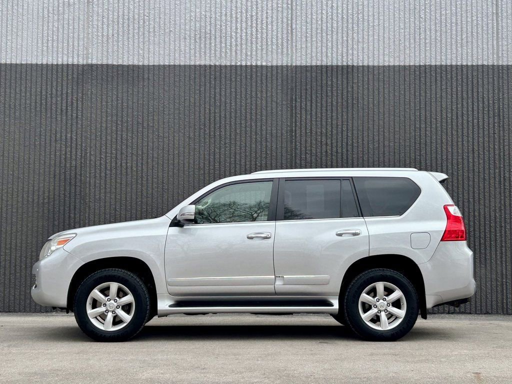 Used 2012 Lexus GX 460 w/ Comfort Plus Pkg image 2