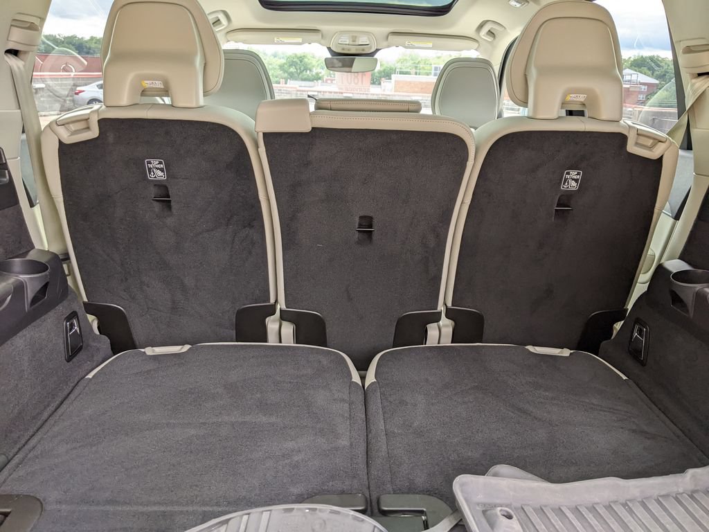 Certified 2025 Volvo XC90 T8 Plus w/ Protection Package Premier AWD/4WD image 26
