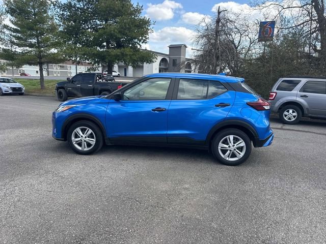 Certified 2025 Nissan Kicks Play S image 8