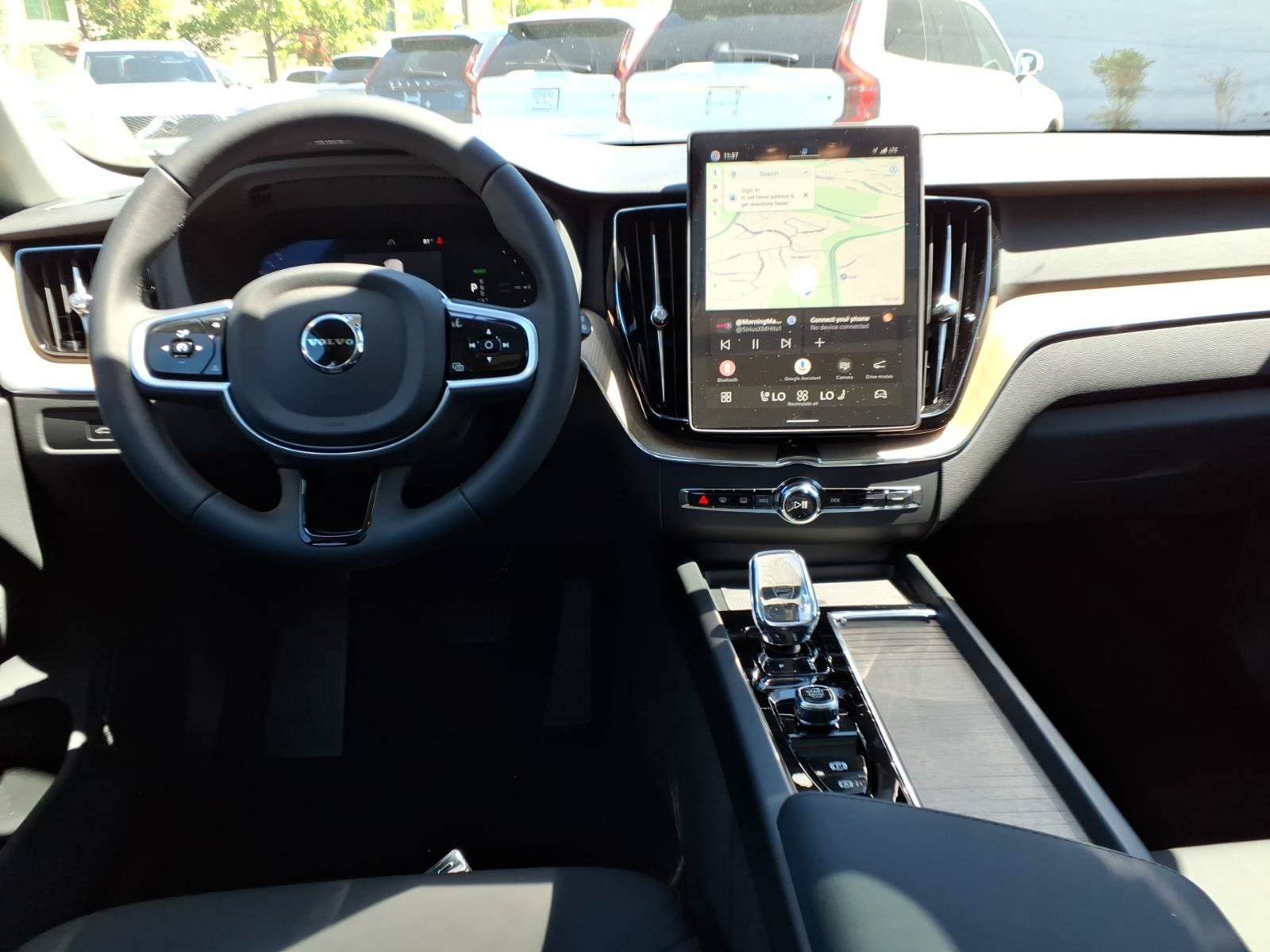 New 2026 Volvo XC60 T8 Plus w/ Protection Package Premier AWD/4WD image 9