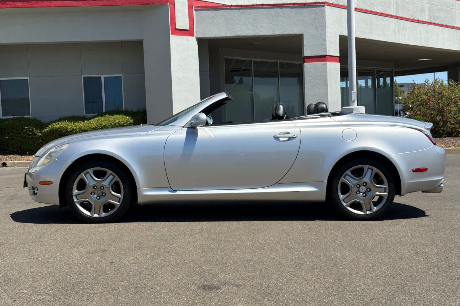 Used 2007 Lexus SC 430 Convertible RWD image 5