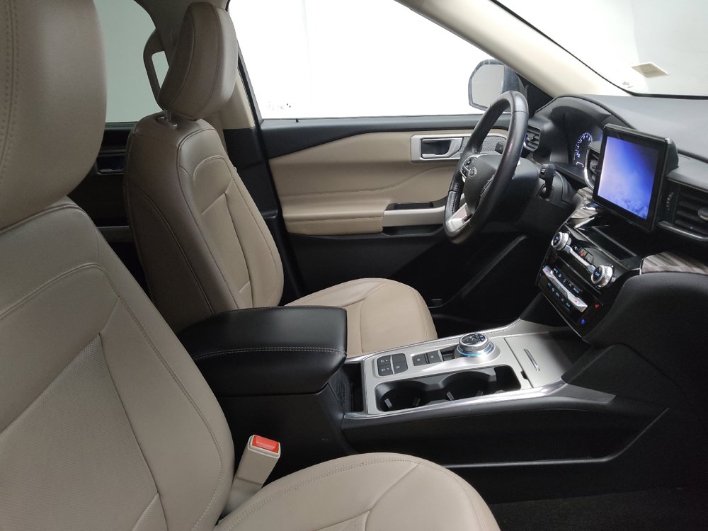 Used 2023 Ford Explorer Limited w/ Equipment Group 301A RWD image 21