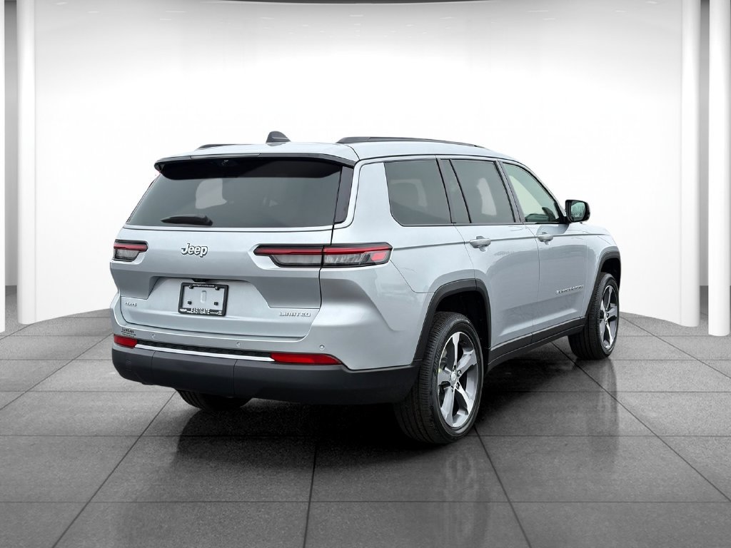 New 2026 Jeep Grand Cherokee L Limited w/ Luxury Tech Group II AWD/4WD image 7