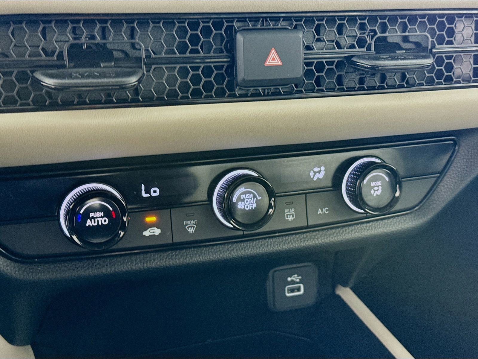 Used 2024 Honda HR-V LX image 12