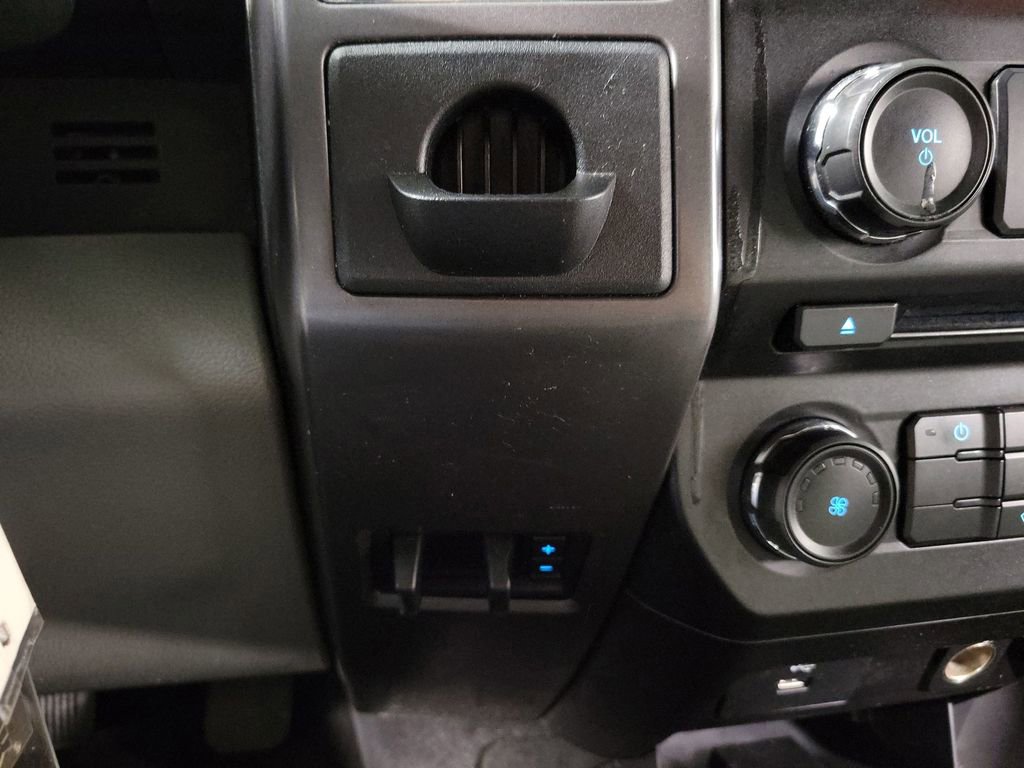 Used 2017 Ford F150 XLT RWD image 16