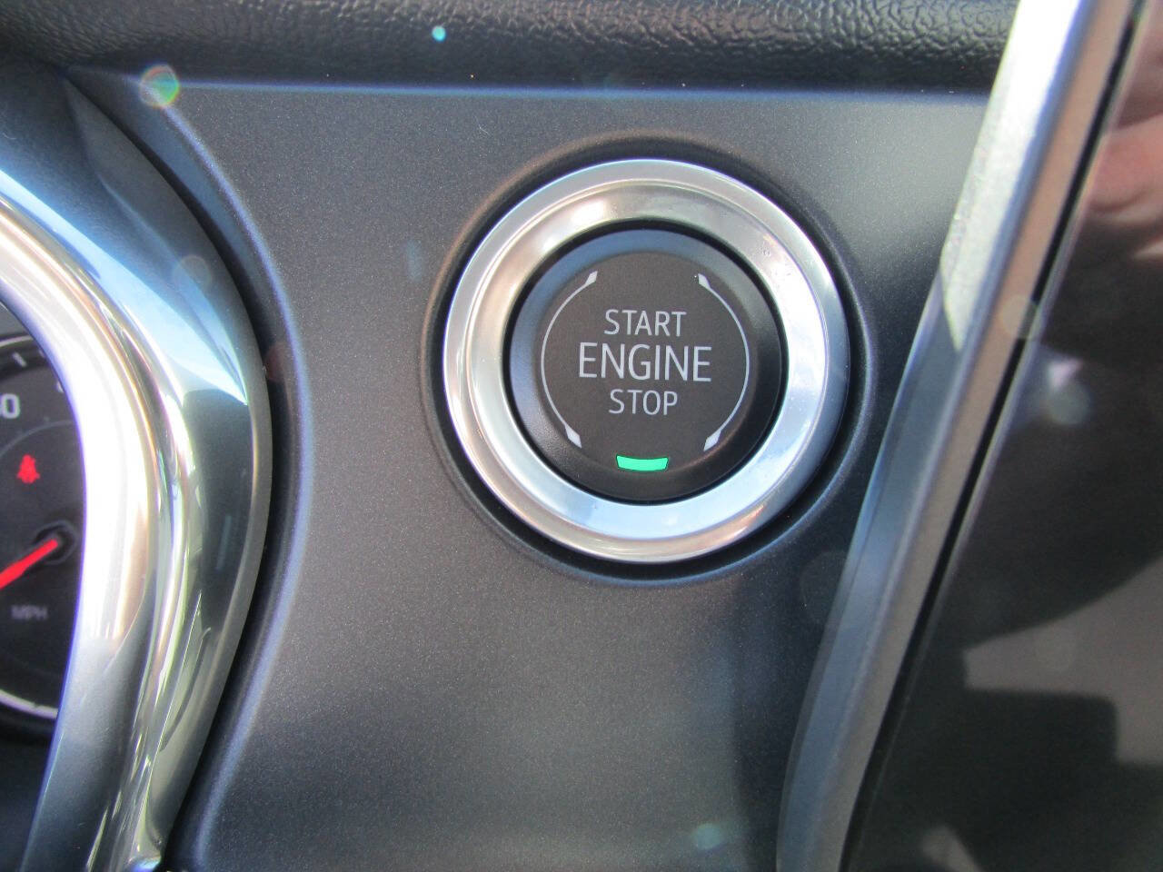 Used 2025 Chevrolet Blazer LT image 25