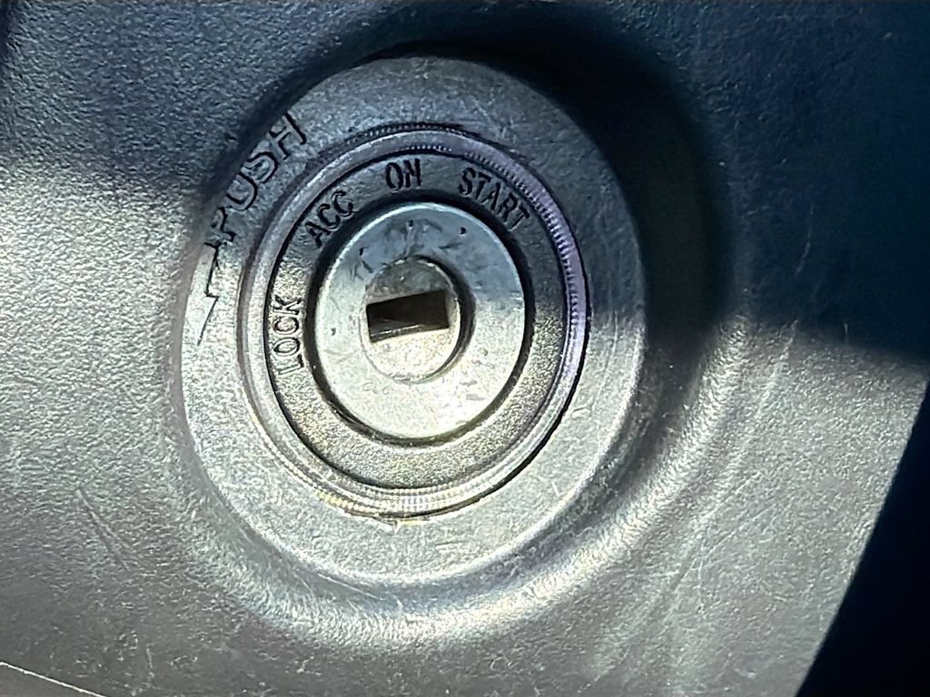Used 2023 Toyota Camry SE FWD image 31