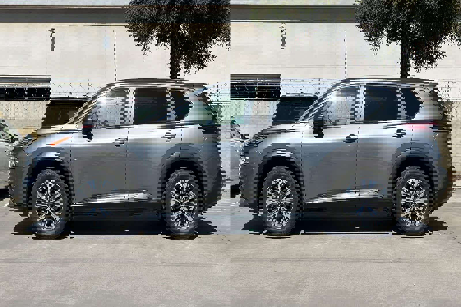 Certified 2023 Nissan Rogue SV image 6