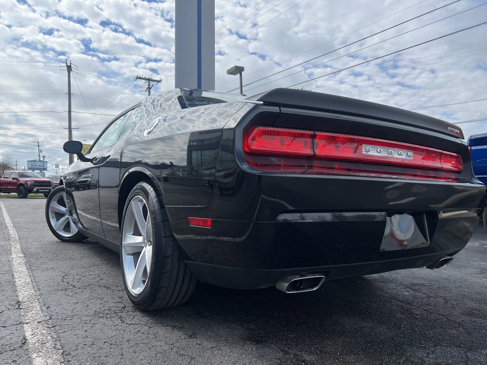 Used 2009 Dodge Challenger SRT8 w/ SRT Option Group II image 36