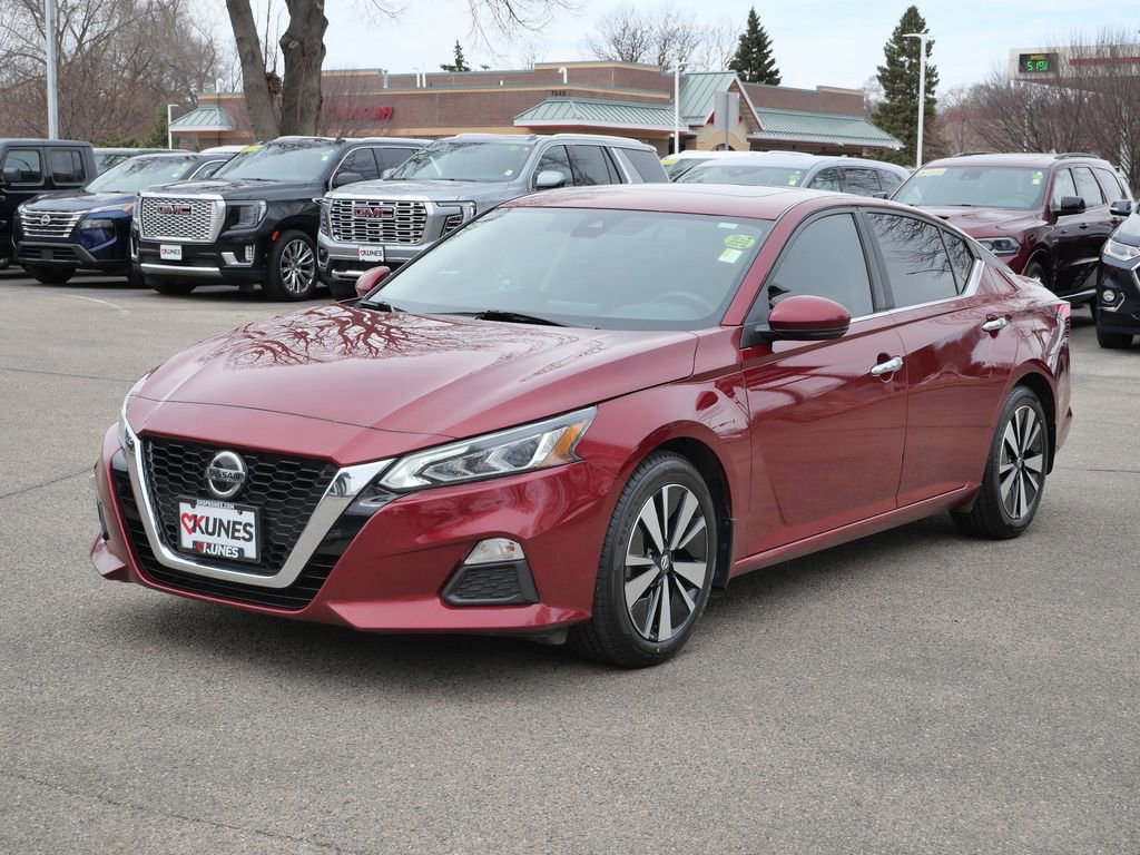 Used 2021 Nissan Altima 2.5 SV w/ SV Premium Package FWD image 4