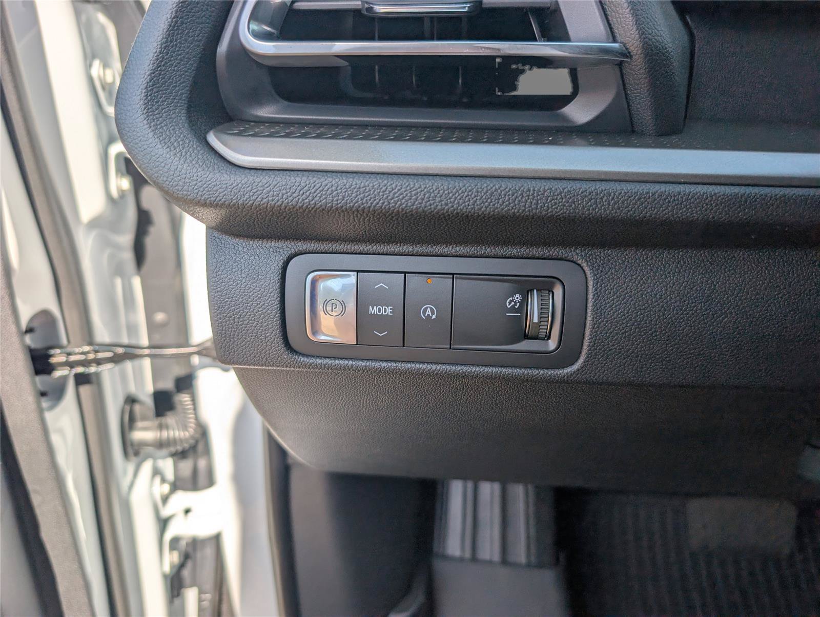 New 2026 Chevrolet Traverse LT w/ Sun and Wheel Package FWD image 18