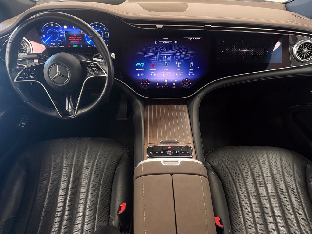 Used 2022 Mercedes-Benz EQS 580 4MATIC Sedan w/ Exclusive Trim Package image 14
