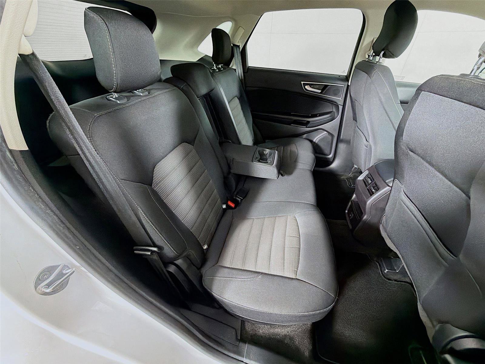 Used 2018 Ford Edge SEL w/ Class II Trailer Tow Package image 24